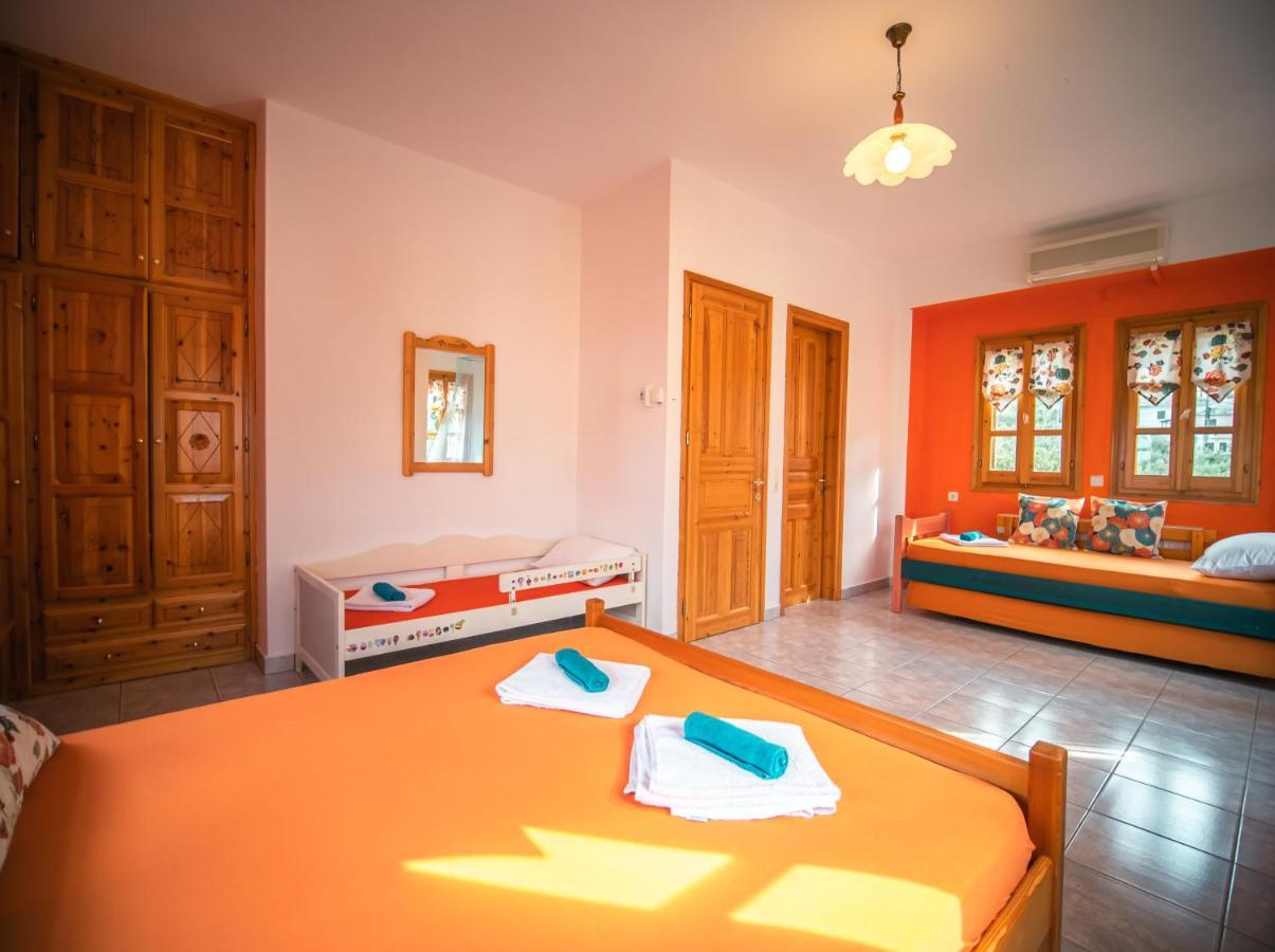 Orange House For Big Families In Damouchari - Delicious Houses Eksteriør bilde