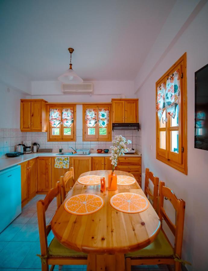 Orange House For Big Families In Damouchari - Delicious Houses Eksteriør bilde