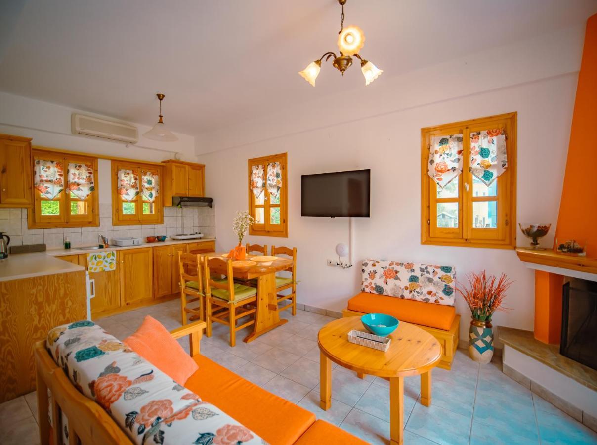 Orange House For Big Families In Damouchari - Delicious Houses Eksteriør bilde